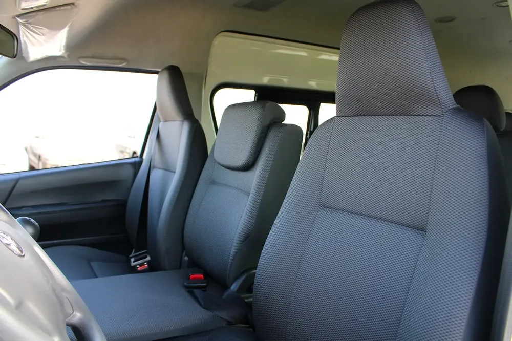 LHD - TOYOTA HIACE 2.7L PETROL 16 STR MINI BUS HIGH ROOF MANUAL - EXPORT ONLY TO NIGERIA - Image 7