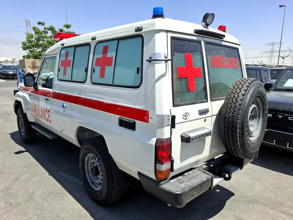 2025 Toyota Land Cruiser 70 Series LC 76 Ambulance - Brand New - European Specs - Export Only - Image 11
