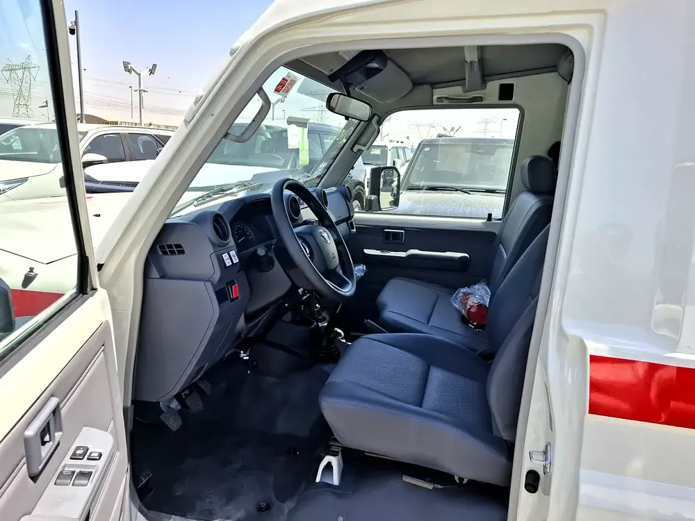 2025 Toyota Land Cruiser 70 Series LC 76 Ambulance - Brand New - European Specs - Export Only - Image 6