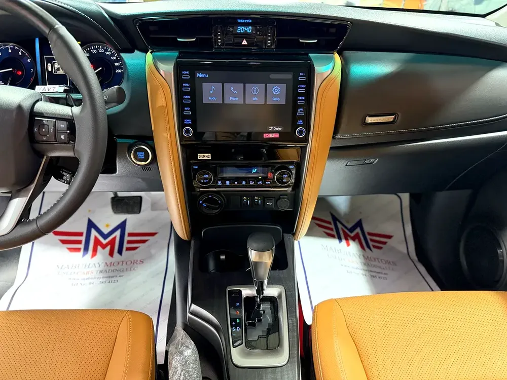 Toyota Fortuner VXR 2025 0km - GCC Specs with 5 years warranty from the dealer - Image 8