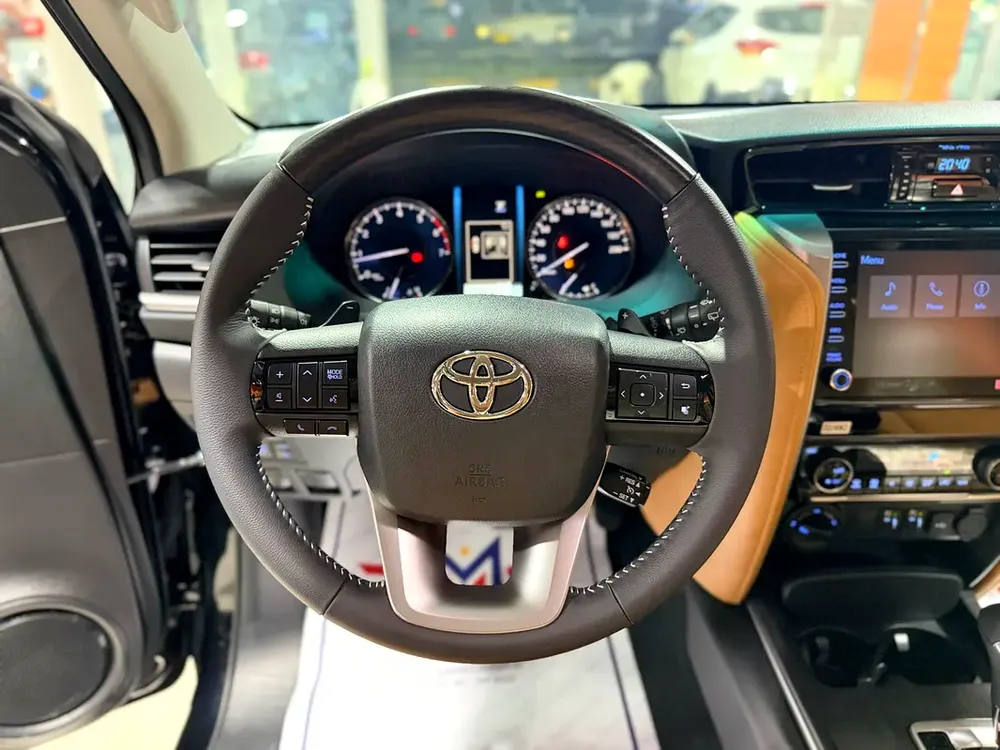 Toyota Fortuner VXR 2025 0km - GCC Specs with 5 years warranty from the dealer - Image 9