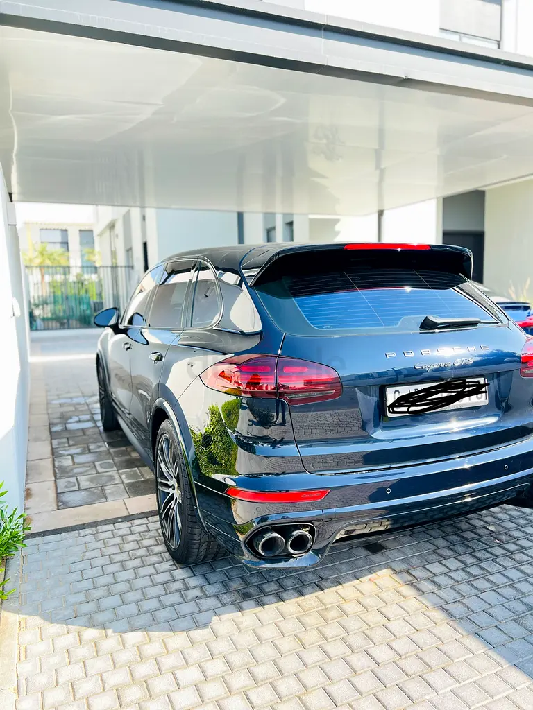 Porsche Cayenne GTS 2016 - GCC Specs - Excellent Condition - Image 11