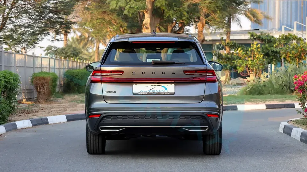 ( 5 Years Warranty + 5 Years Service ) 2026 Škoda Kodiaq Sportline 2.0T AWD GCC 0Km - Image 6
