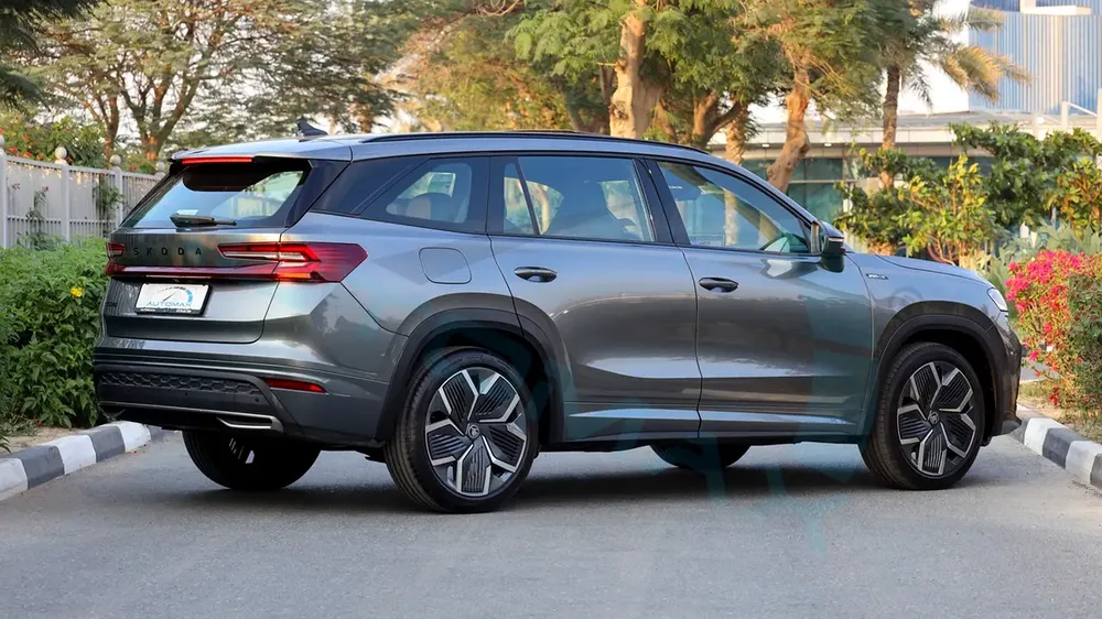 ( 5 Years Warranty + 5 Years Service ) 2026 Škoda Kodiaq Sportline 2.0T AWD GCC 0Km - Image 7