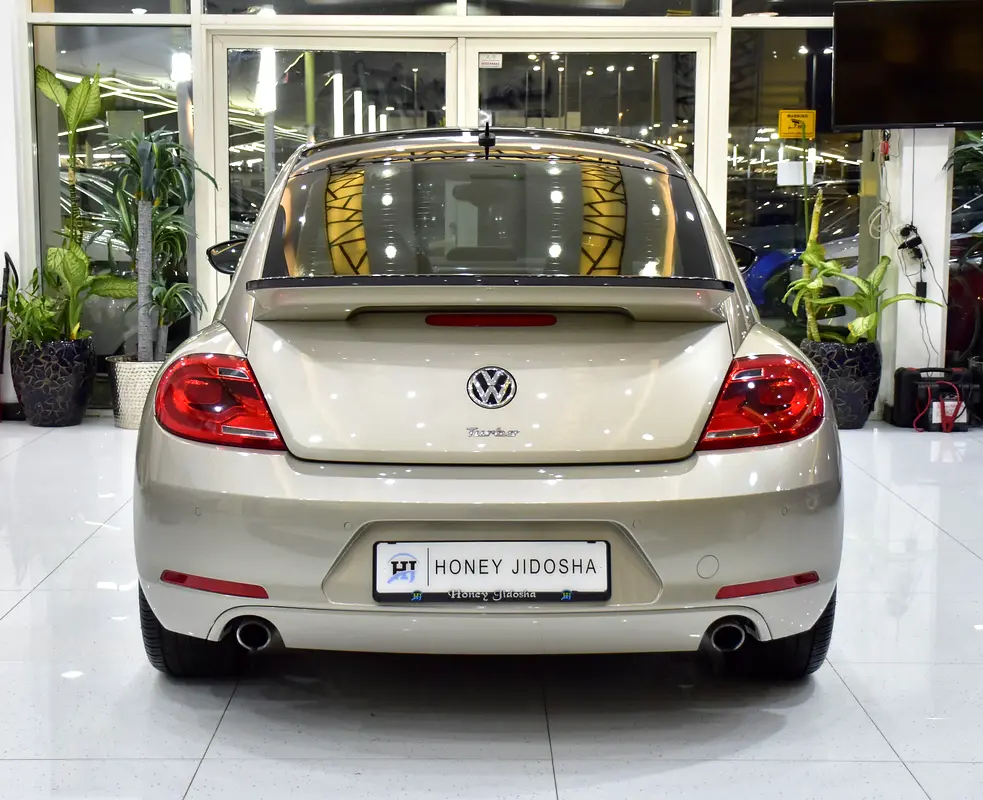 EXCELLENT DEAL for our Volkswagen Beetle Turbo ( 2016 Model ) in Beige Color GCC Specs - Image 5