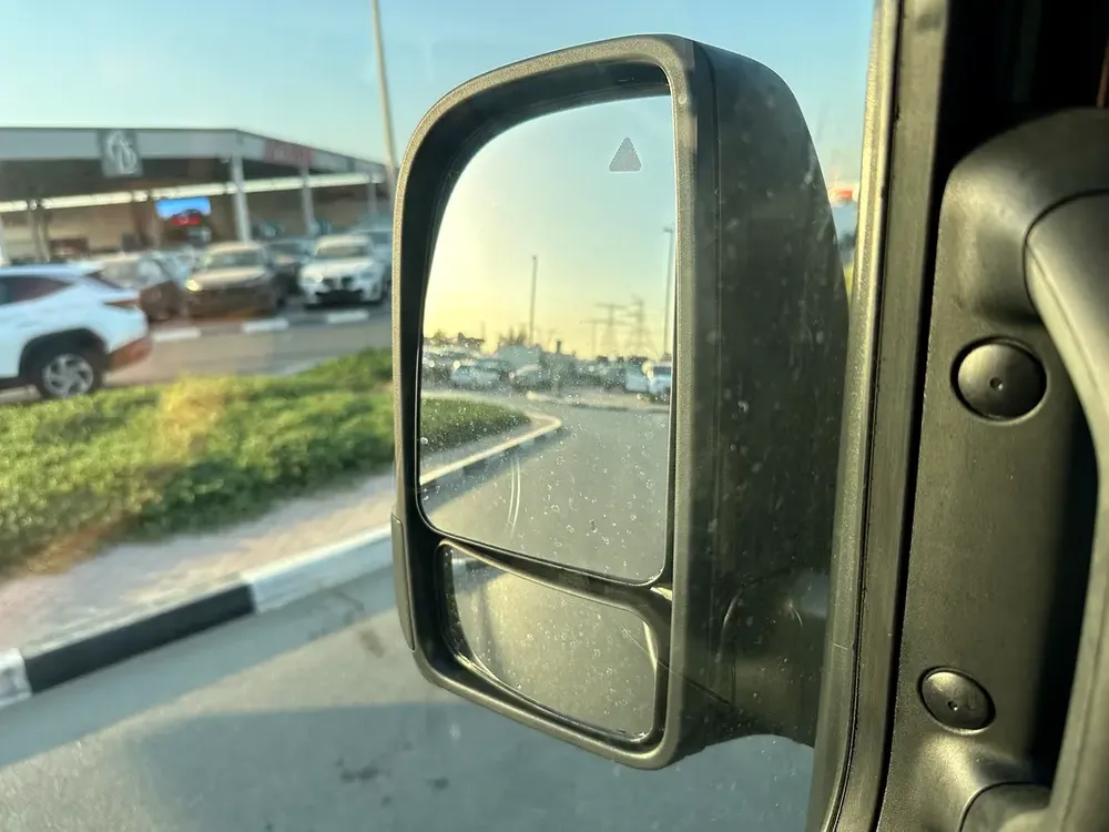 Mercedes-Benz Sprinter 319 4X4 EXTRA LONG - Image 10