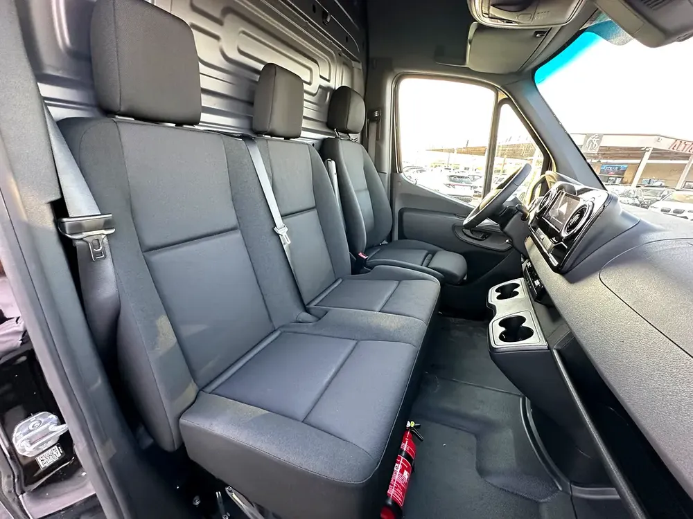 Mercedes-Benz Sprinter 319 4X4 EXTRA LONG - Image 15