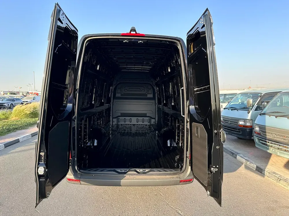 Mercedes-Benz Sprinter 319 4X4 EXTRA LONG - Image 16