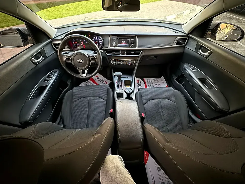 KIA OPTIMA - excellent condition - Image 12