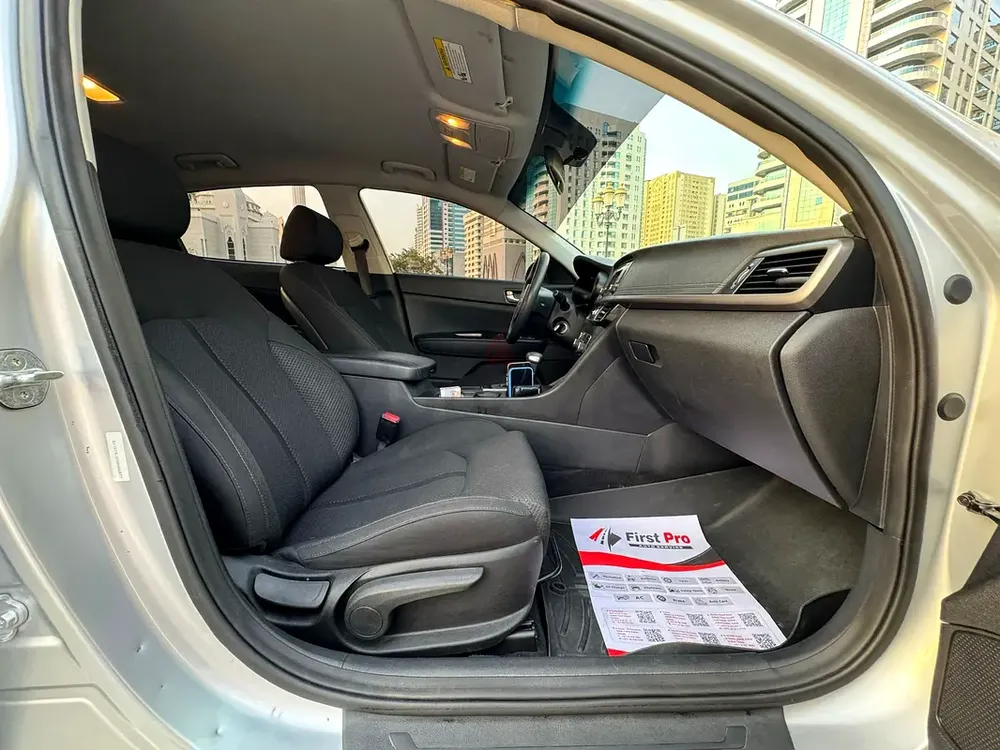 KIA OPTIMA - excellent condition - Image 14