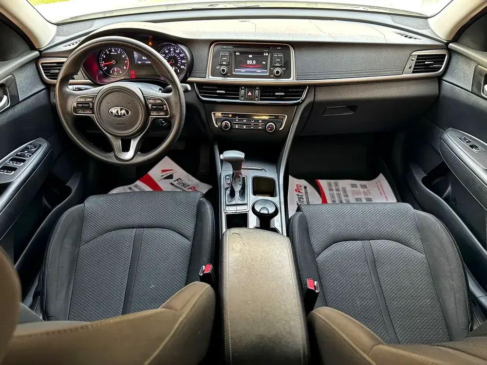 KIA OPTIMA - excellent condition - Image 9