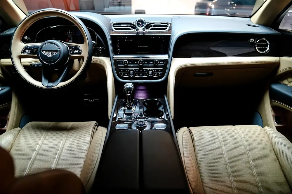 BENTLEY BENTAYGA - ORIGINAL MANSORY | 2022 | BRAND NEW | WARRANTY N SERVICE AVAILABLE - Image 13