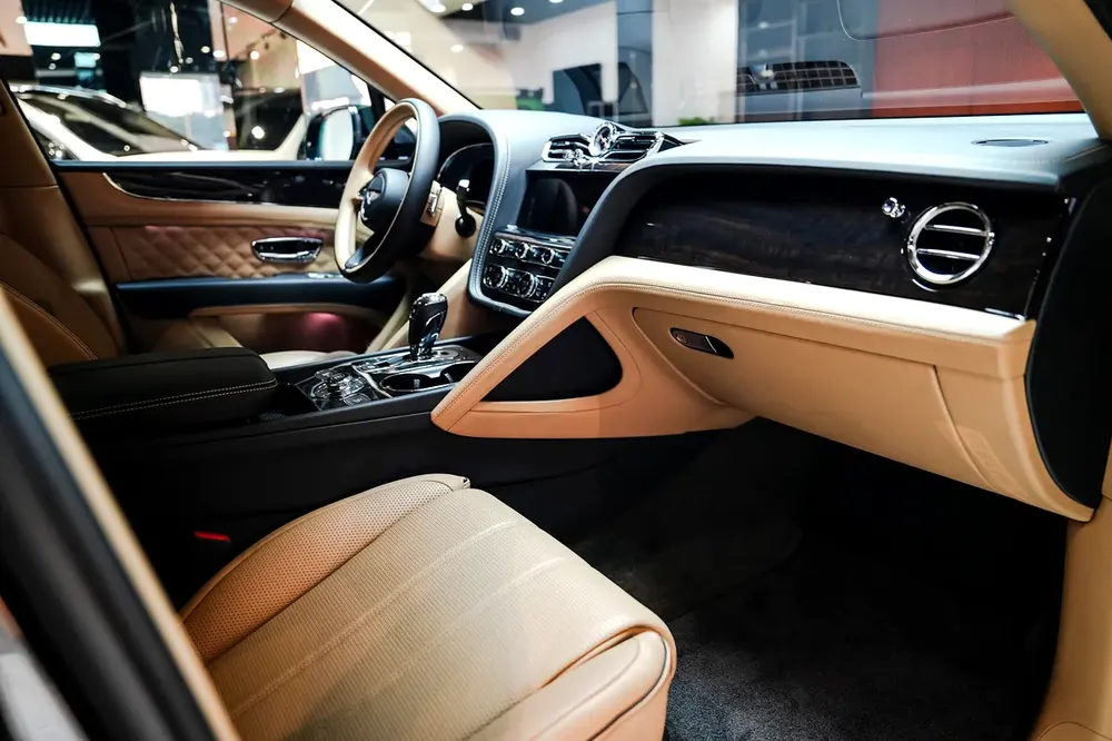 BENTLEY BENTAYGA - ORIGINAL MANSORY | 2022 | BRAND NEW | WARRANTY N SERVICE AVAILABLE - Image 14