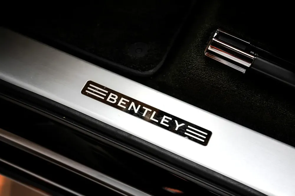 BENTLEY BENTAYGA - ORIGINAL MANSORY | 2022 | BRAND NEW | WARRANTY N SERVICE AVAILABLE - Image 6