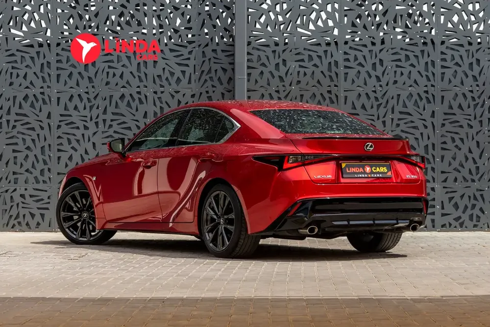 Lexus IS 350 2024 GCC specs - Image 6