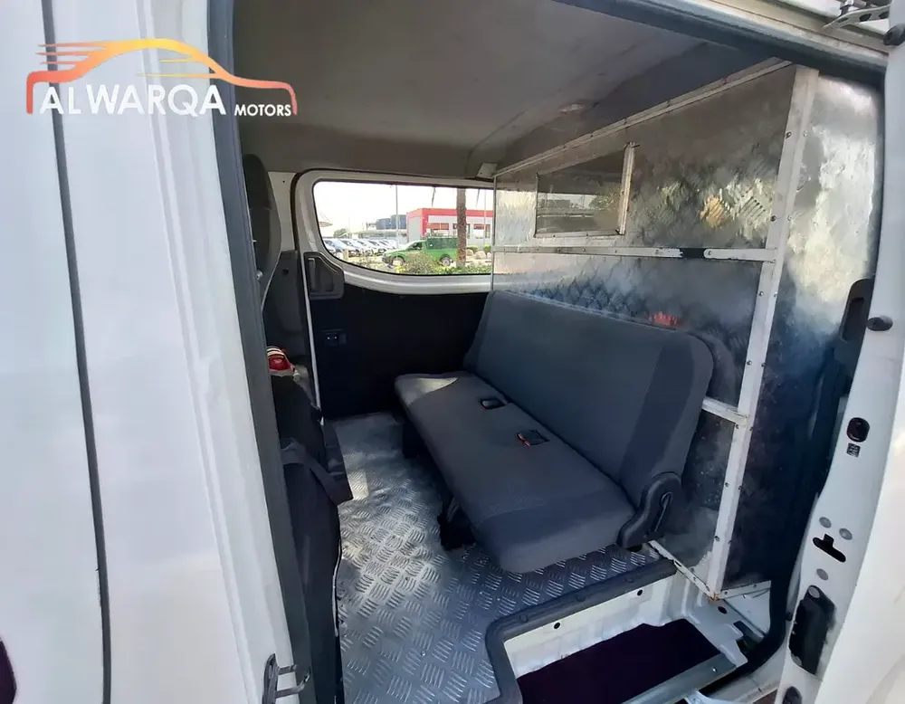 NISSAN URVAN NV350 06 SEATER DELIVERY VAN MANUAL 2021 - Image 13