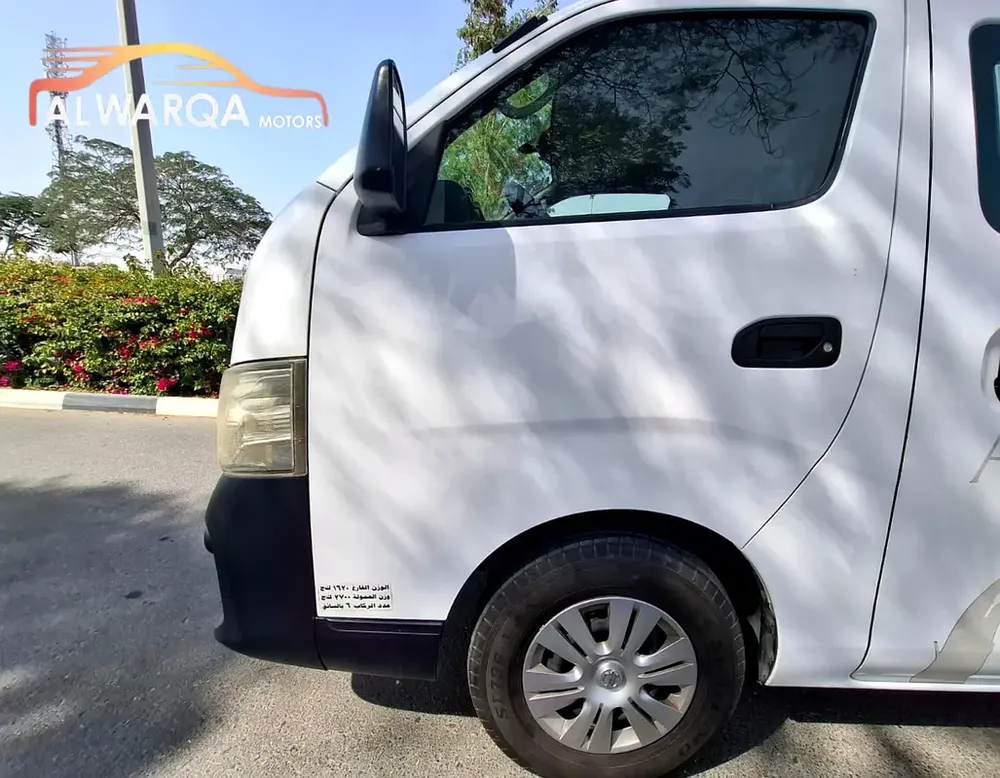 NISSAN URVAN NV350 06 SEATER DELIVERY VAN MANUAL 2021 - Image 9