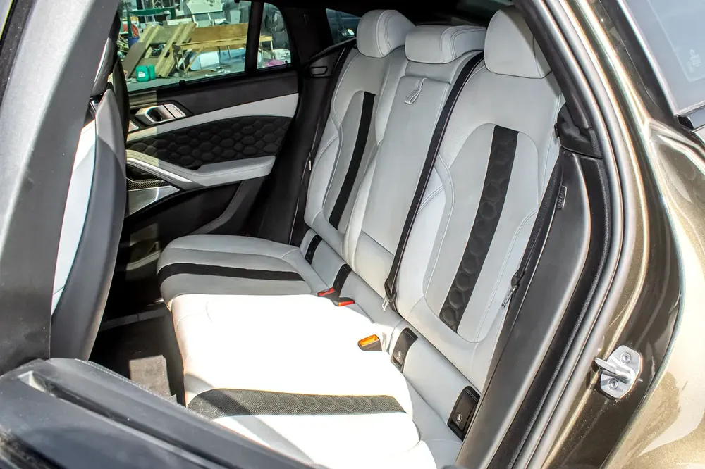 3,900AED M/P With 0% Down Payment 2021 BMW X6M Competition Clean title Full Loaded - Image 11