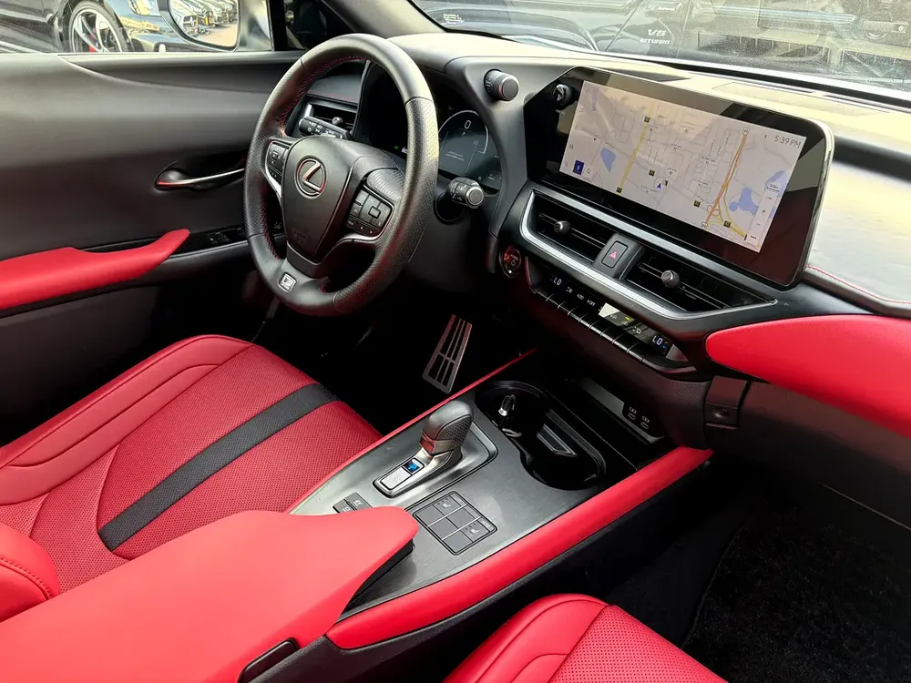 2024 Lexus UX300h F Sport - GCC Specs - Brand New - Image 7