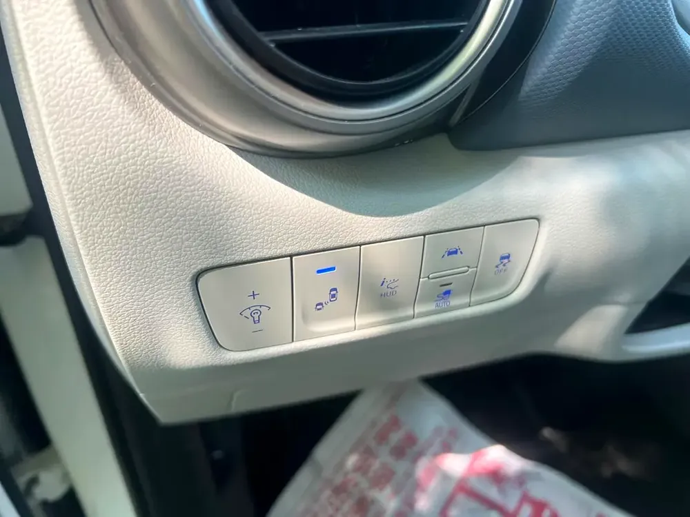Hyundai Kona 2021 ELECTRCIAL ULTIMAE TRIM FULL OPTION - Image 17