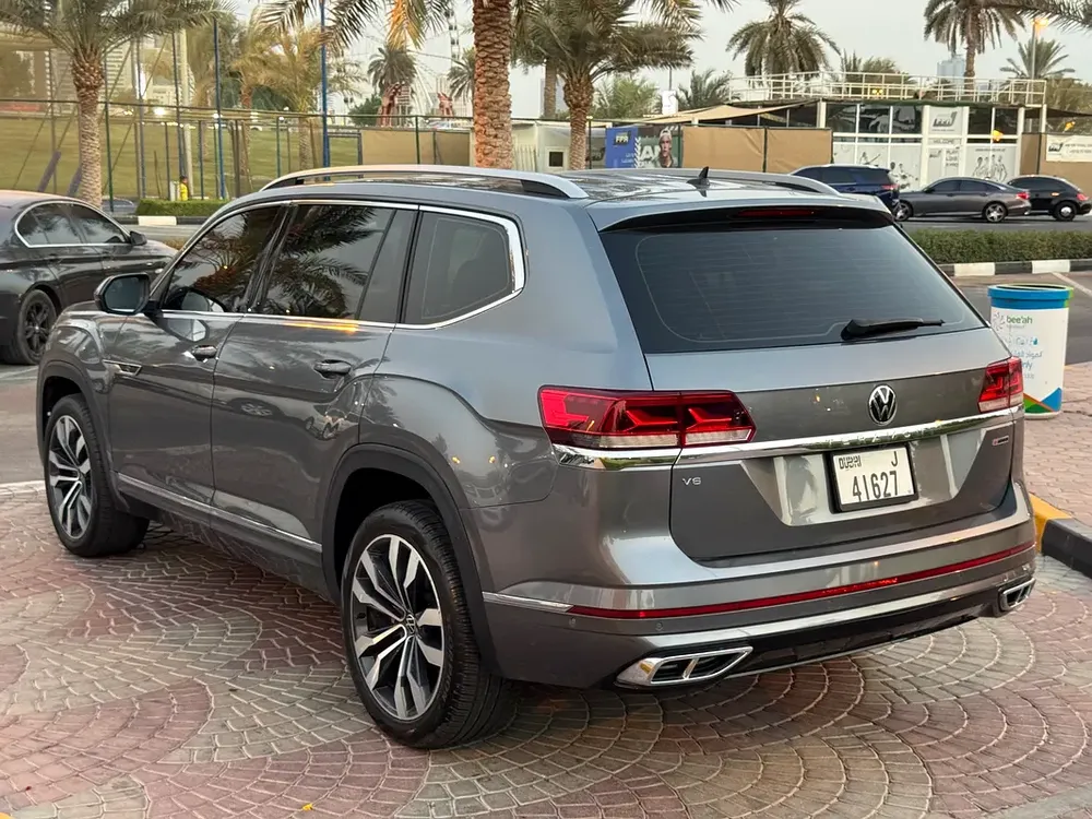 Stunning 2022 Volkswagen Teramont R-Line | GCC Specs | Low Mileage - Image 6
