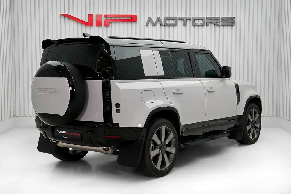 LAND ROVER DEFENDER V6, 2026, 5 YEARS DEALER WARRANTY, ZERO KM - Image 4