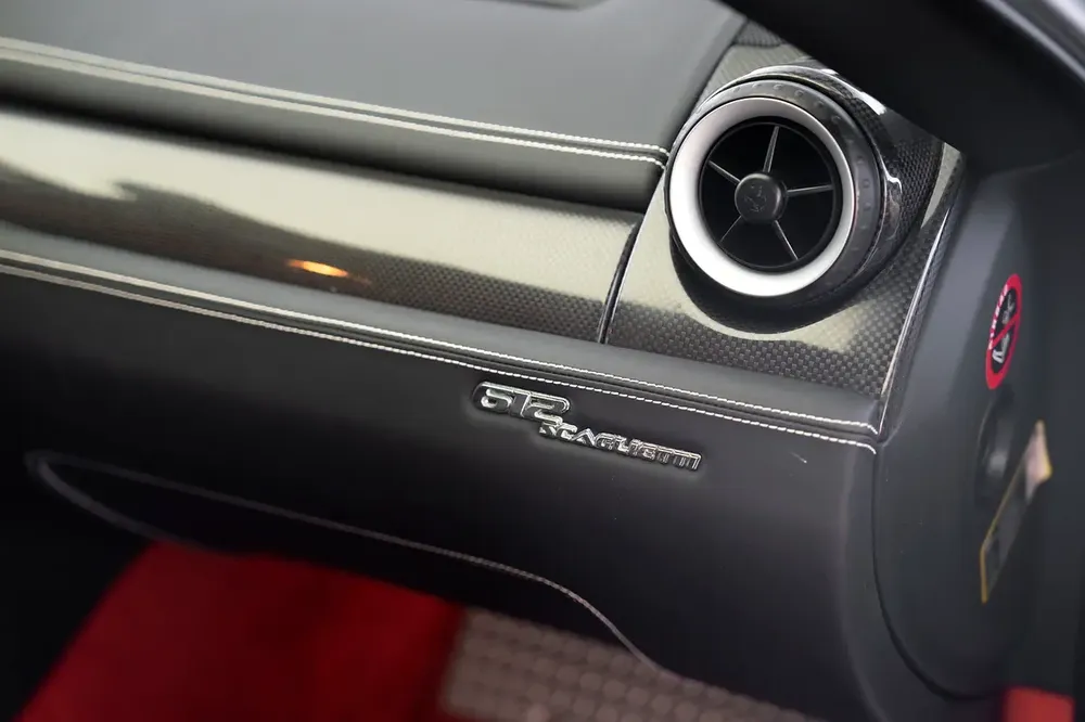 612 SCAGLIETTI HGT PACKAGE | DAYTONA SEATS | CARBON TRIM INTERIOR | WARRANTY AVAILABLE - Image 12