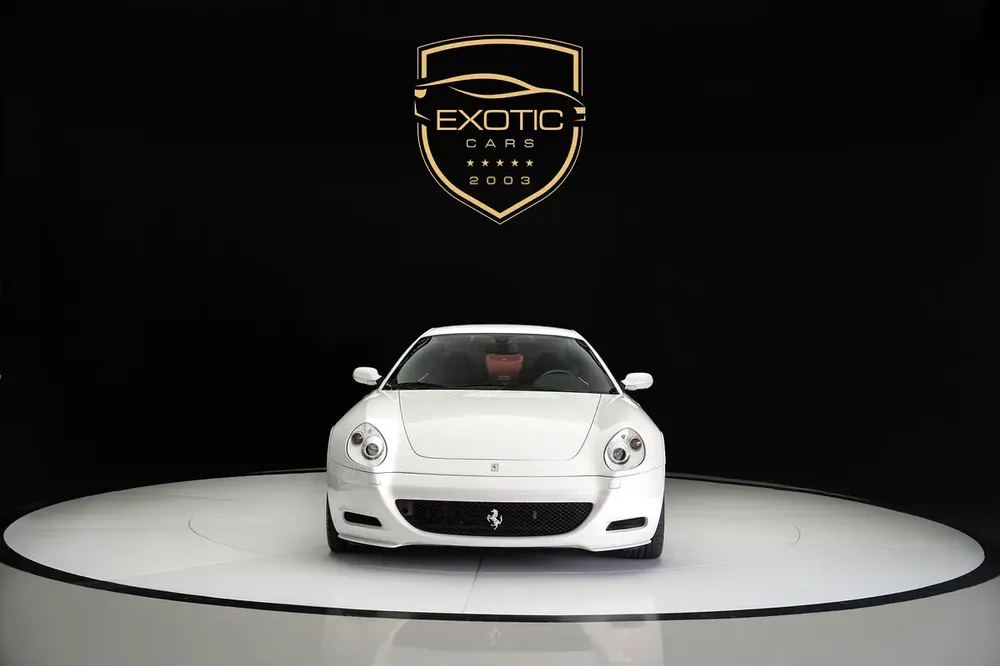 612 SCAGLIETTI HGT PACKAGE | DAYTONA SEATS | CARBON TRIM INTERIOR | WARRANTY AVAILABLE - Image 5
