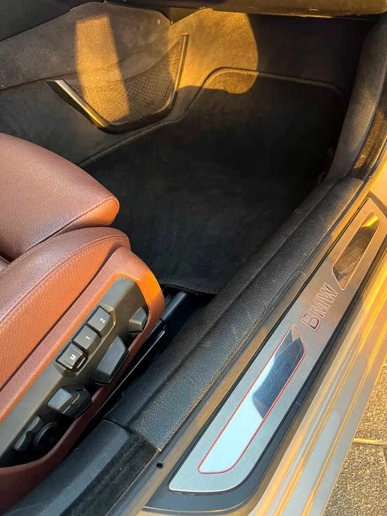 BMW 6-Series 650i Gran Coupe 2014 | GCC Specs | V8 TwinPower Turbo - Image 19