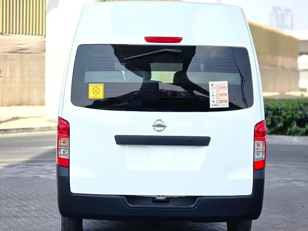 Nissan Urvan NV350 2019 - GCC Specs - VIP sets - Image 8