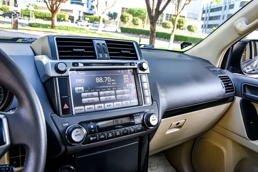 Toyota Prado GXR 2016 GCC in Excellent Condition - Image 17