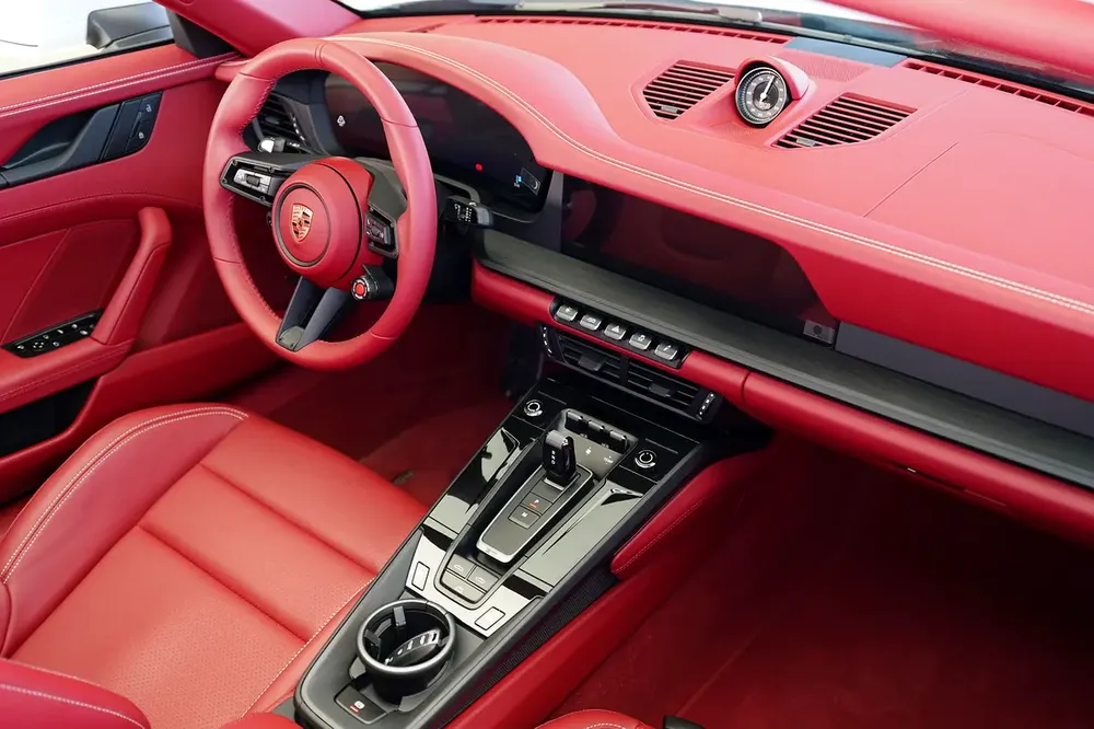 WARRANTY NOV 2028 | BOSE AUDIO | 911 CARRERA GTS CABRIOLET - Image 12