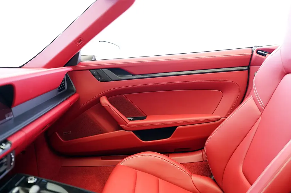 WARRANTY NOV 2028 | BOSE AUDIO | 911 CARRERA GTS CABRIOLET - Image 7