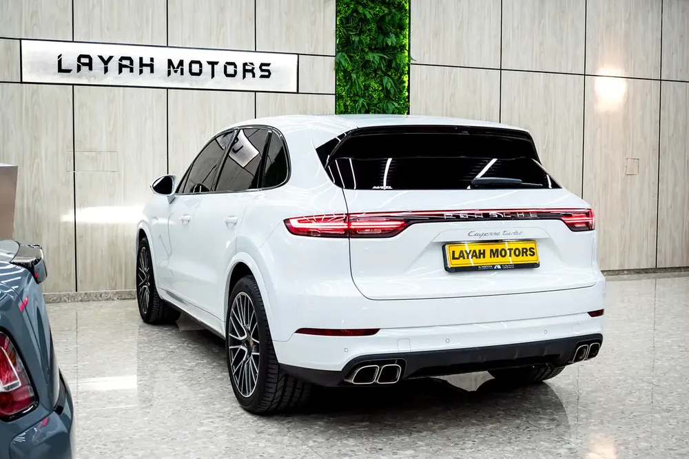 2018 Porsche Cayenne Turbo (full option with warranty, zero accident) - Image 4