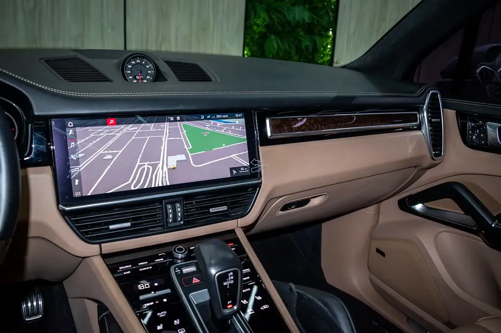 2018 Porsche Cayenne Turbo (full option with warranty, zero accident) - Image 8