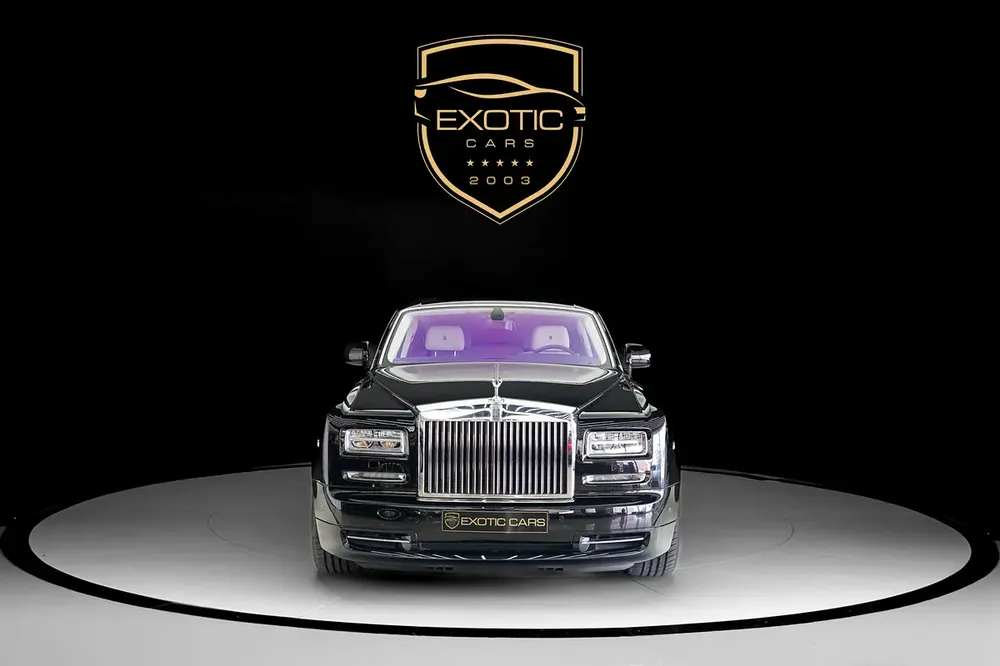 REAR TABLES | PHANTOM | BLACK/IVORY  | SUNROOF | WARRANTY AVAILABLE - Image 5