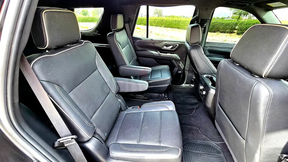GMC Yoken SLT 5.3L V8,Full Service,One Owner, 8 seats - Image 19