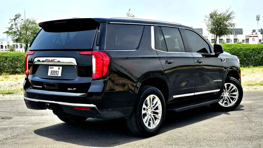 GMC Yoken SLT 5.3L V8,Full Service,One Owner, 8 seats - Image 7