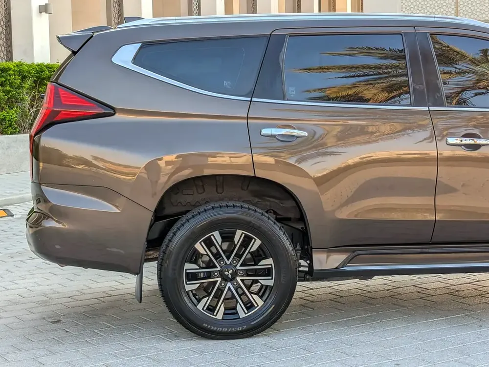 MITSUBISHI MONTERO SPORT 2021 GLS TOP LINE FULL OPTION GCC IN EXCELLENT CONDITION - Image 13