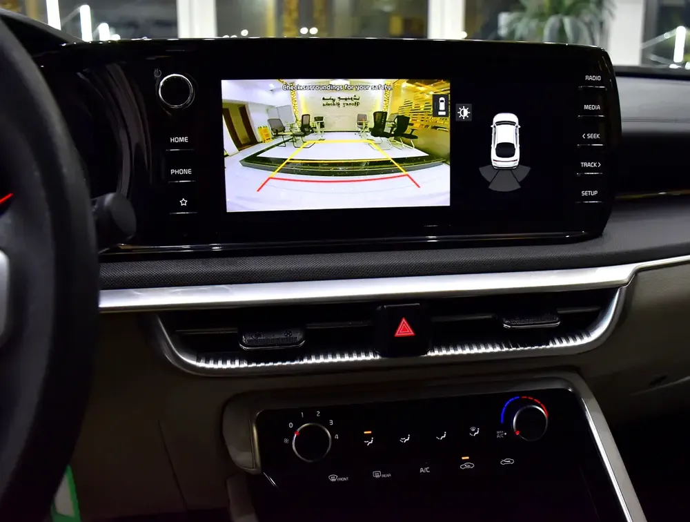 AED 1,309 EMi at 0% DP | KIA K5 ( 2023 Model ) in White Color GCC Specs - Image 13