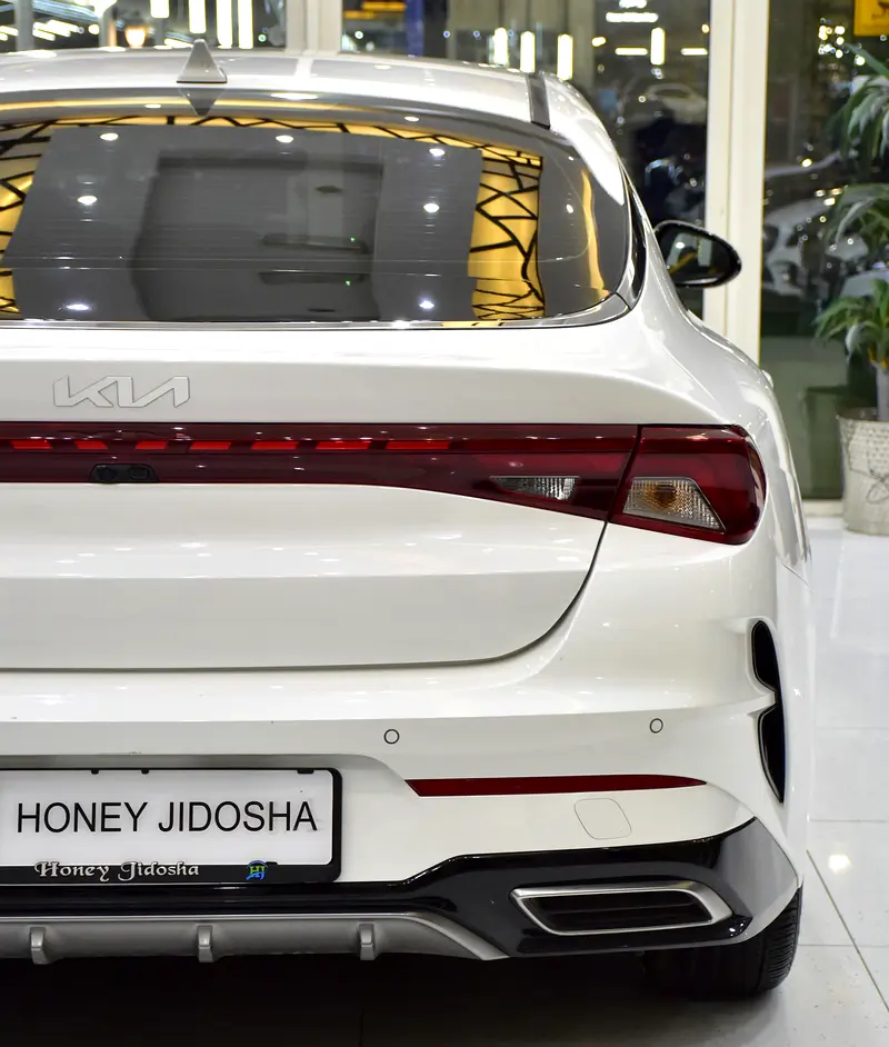 AED 1,309 EMi at 0% DP | KIA K5 ( 2023 Model ) in White Color GCC Specs - Image 9
