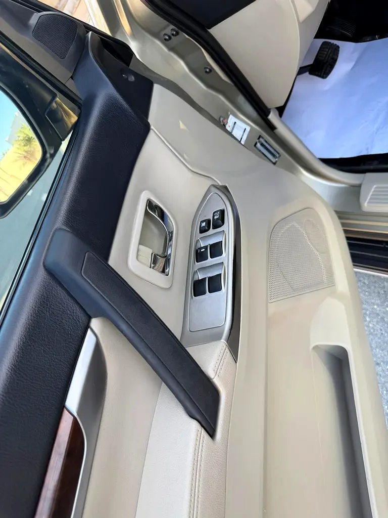 Mitsubishi Pajero GLS 2014 GCC Specs - Image 11
