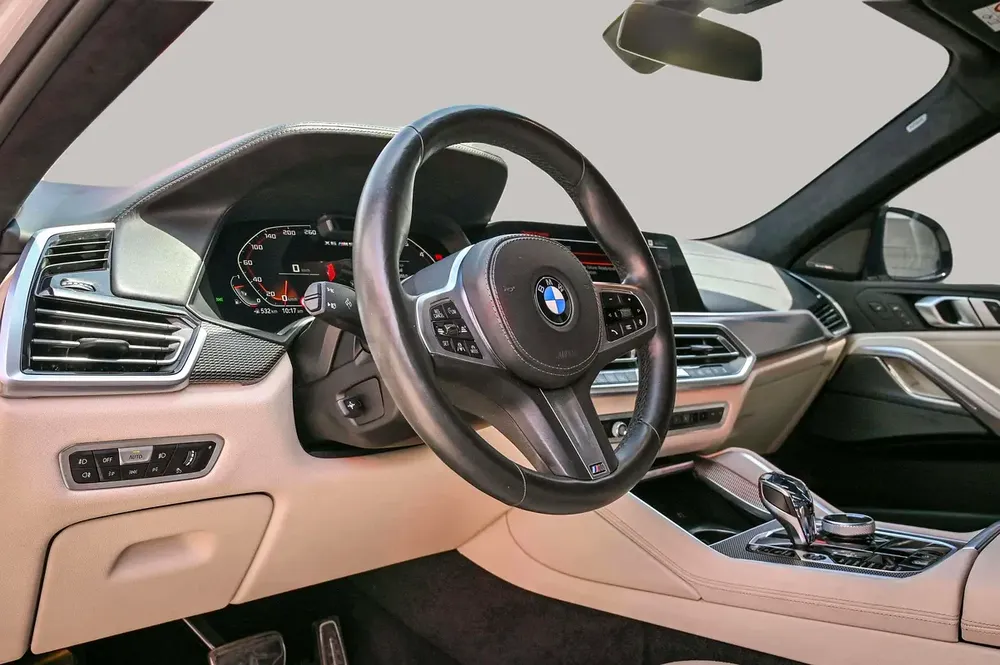 AED 3024/month | 2020 BMW X6 M50i | GCC Specs | Ref#470752 - Image 11