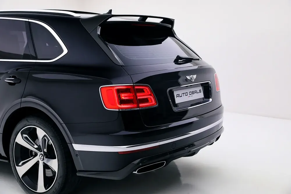 2017 Bentley Bentayga First Edition W12 | GCC Specs | Premium Comfort Features | Fully Maintained - Image 11