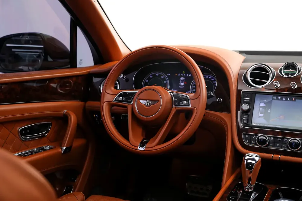 2017 Bentley Bentayga First Edition W12 | GCC Specs | Premium Comfort Features | Fully Maintained - Image 17