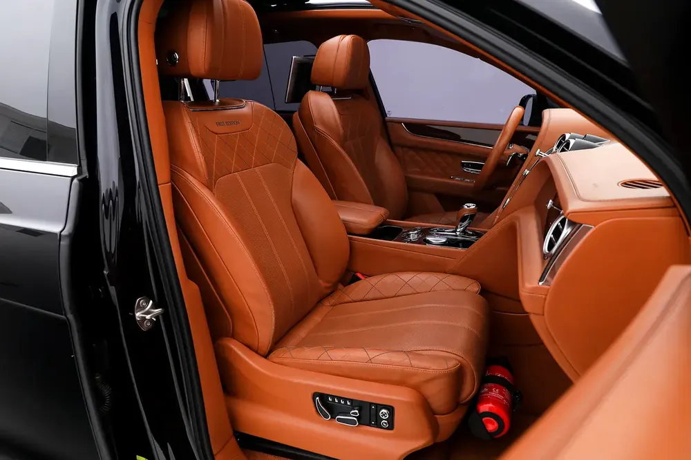 2017 Bentley Bentayga First Edition W12 | GCC Specs | Premium Comfort Features | Fully Maintained - Image 18