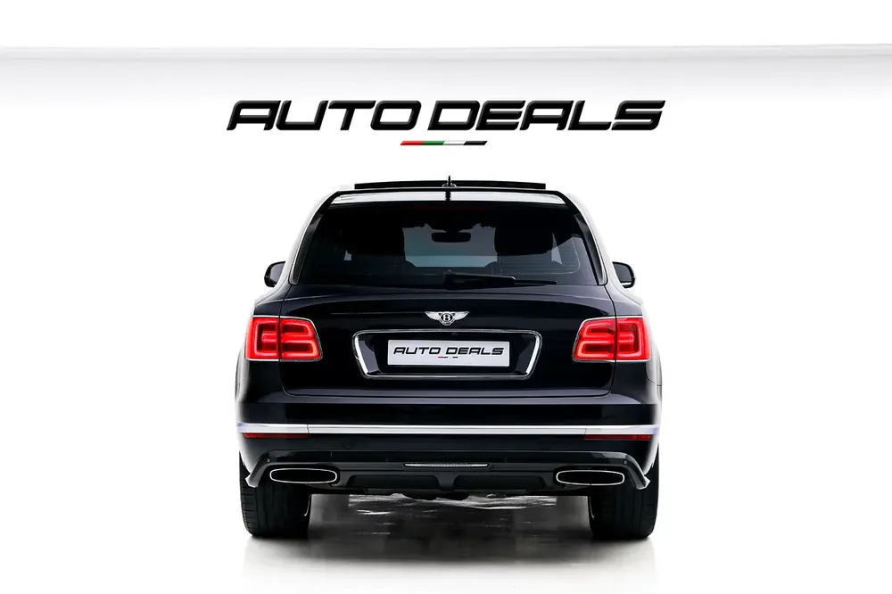 2017 Bentley Bentayga First Edition W12 | GCC Specs | Premium Comfort Features | Fully Maintained - Image 4