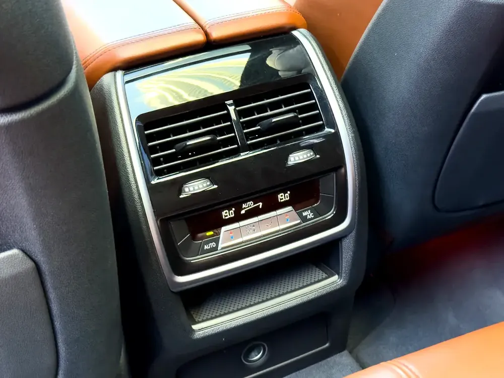 BMW X5 50i M Sport V8 GCC | Service Contract till 2028 | Full PPF | Immaculate - Image 11
