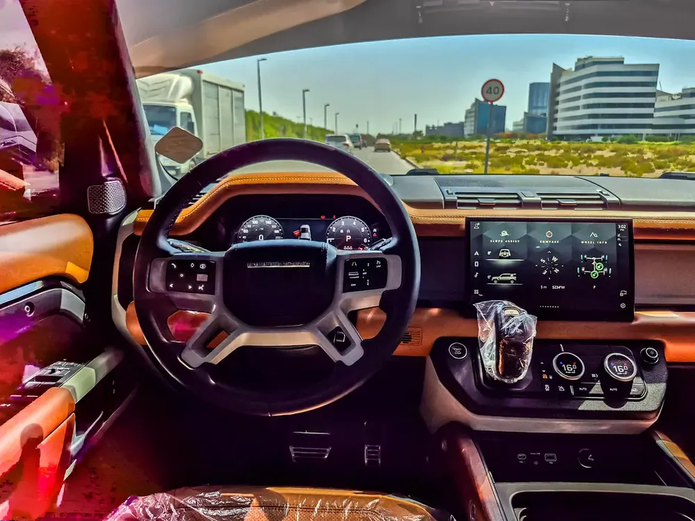 AED 5014/month | 2024 Land Rover Defender 110 HSE (P400) | GCC Specs | Ref#475124 - Image 10