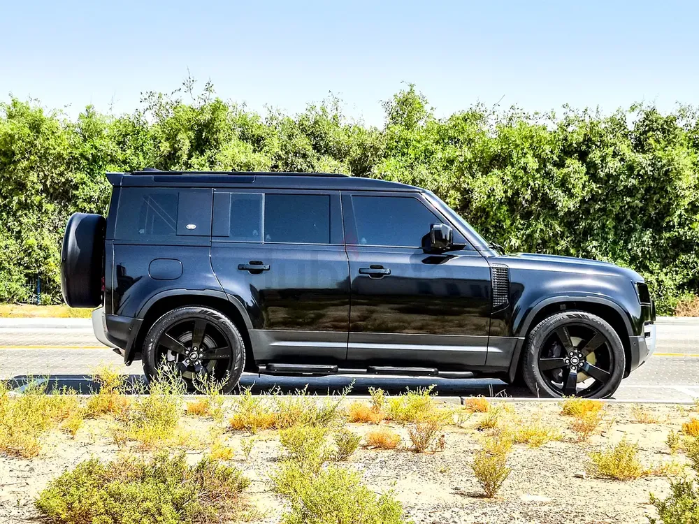 AED 5014/month | 2024 Land Rover Defender 110 HSE (P400) | GCC Specs | Ref#475124 - Image 4